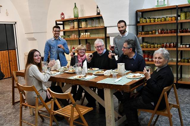 Lunch at Azienda Agricola di Vita Pugliese -- Photo by Federica Donadi